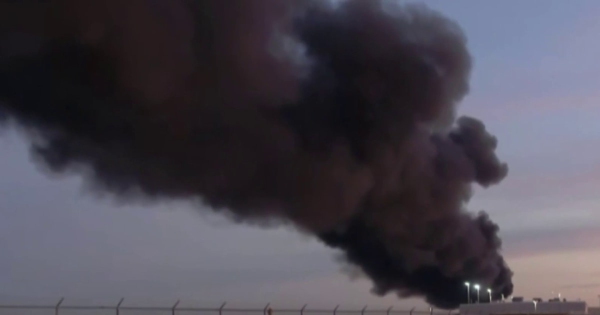 Massive fire seen after UPS plane crashes at Louisville airport