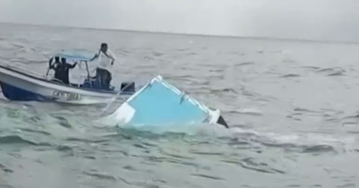 Dozens rescued after catamaran sinks