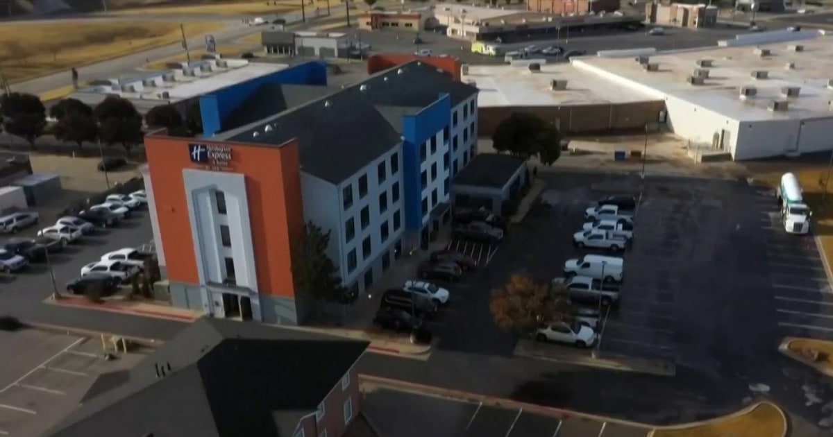 Tanker truck leak spews ammonia gas in Oklahoma