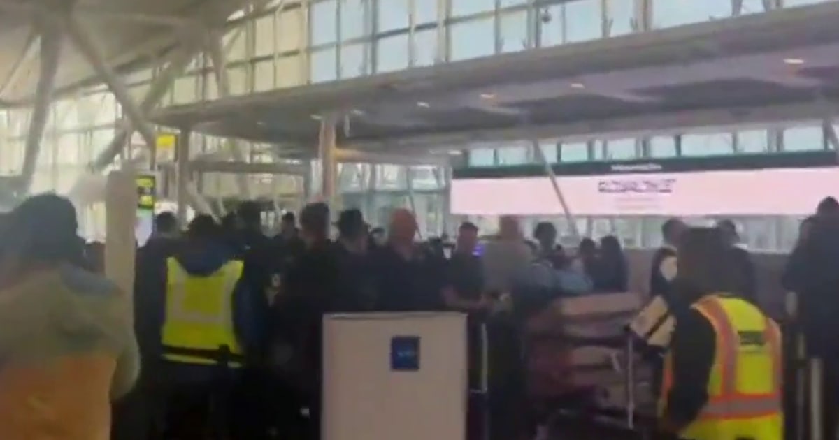 Thanksgiving Holiday Travel Rush Expected To Hit Record High