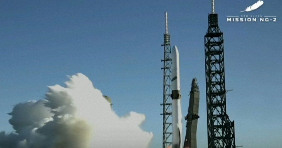 Blue Origin launches New Glenn rocket with two NASA spacecraft
