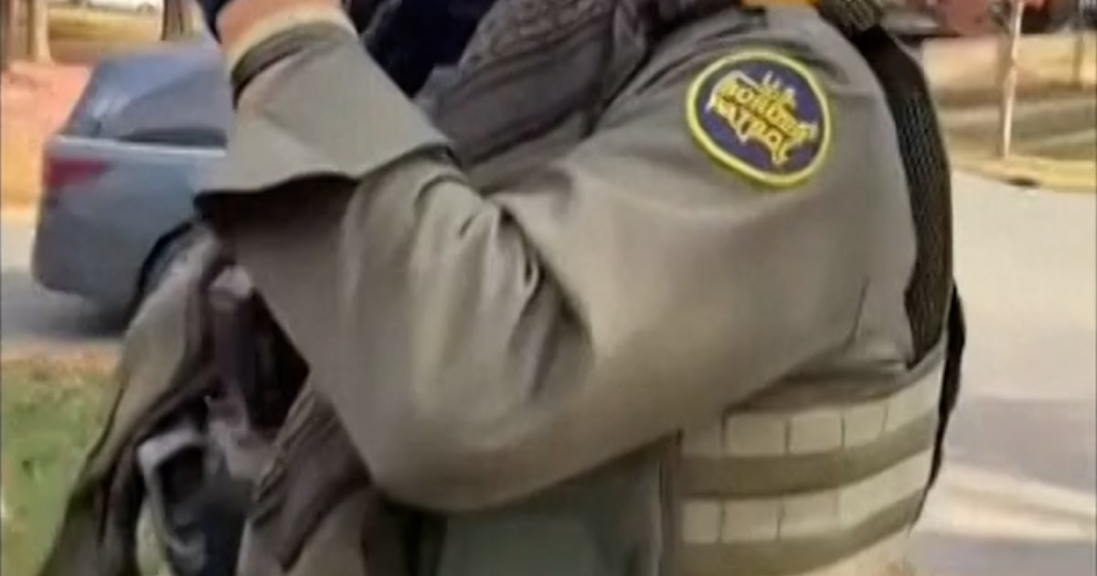 Charlotte Resident Films Border Patrol In Her Yard