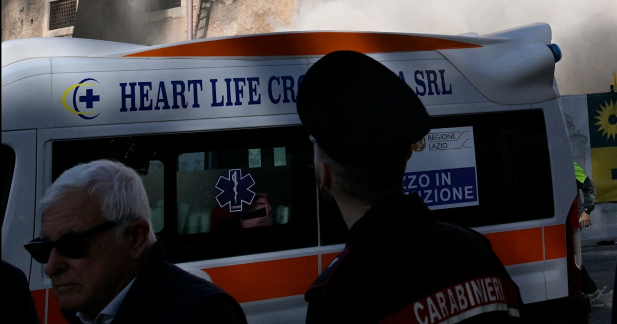 Medieval tower partially collapses in Rome