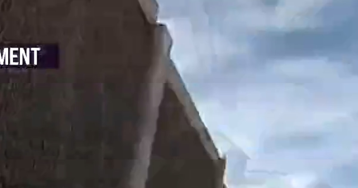 Police Chase Runaway Pig On I-40 In New Mexico