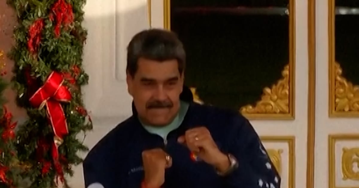 Maduro Dances To 'no War, Yes Peace' Speech Remix