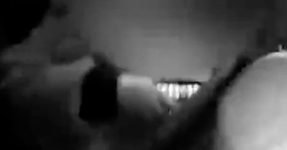 Man repeatedly rams rideshare with accomplice inside