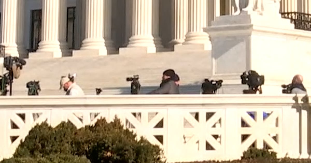 Supreme Court appears skeptical of tariffs argument