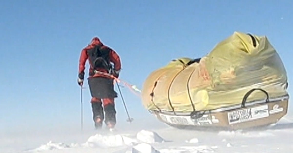 American Prepares For 110-day Journey Across Antarctica