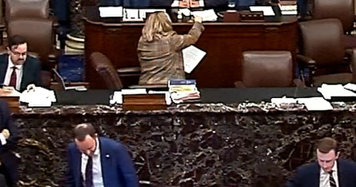 Senators Advance Tentative Deal To Ending Shutdown