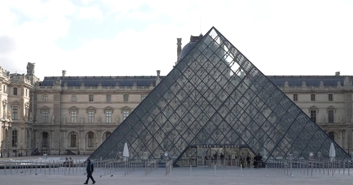 Louvre water leak damages hundreds of items, museum official says