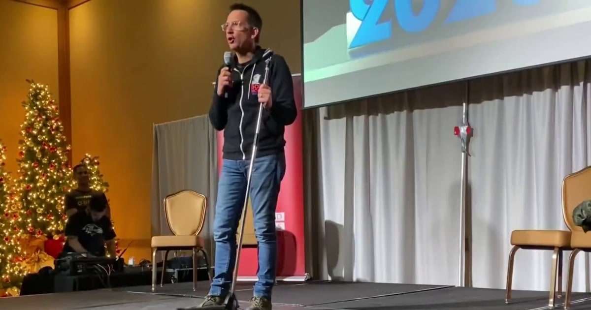 Dave Price talks entertaining U.S. troops during the holidays