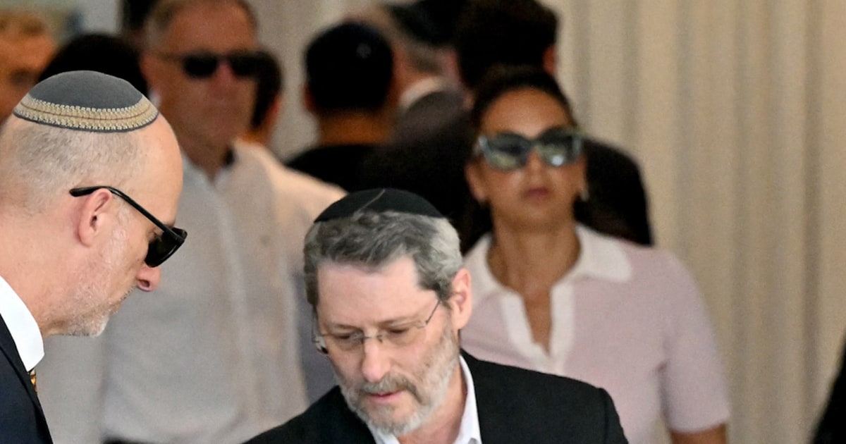 First funerals of Bondi Beach victims held in Sydney