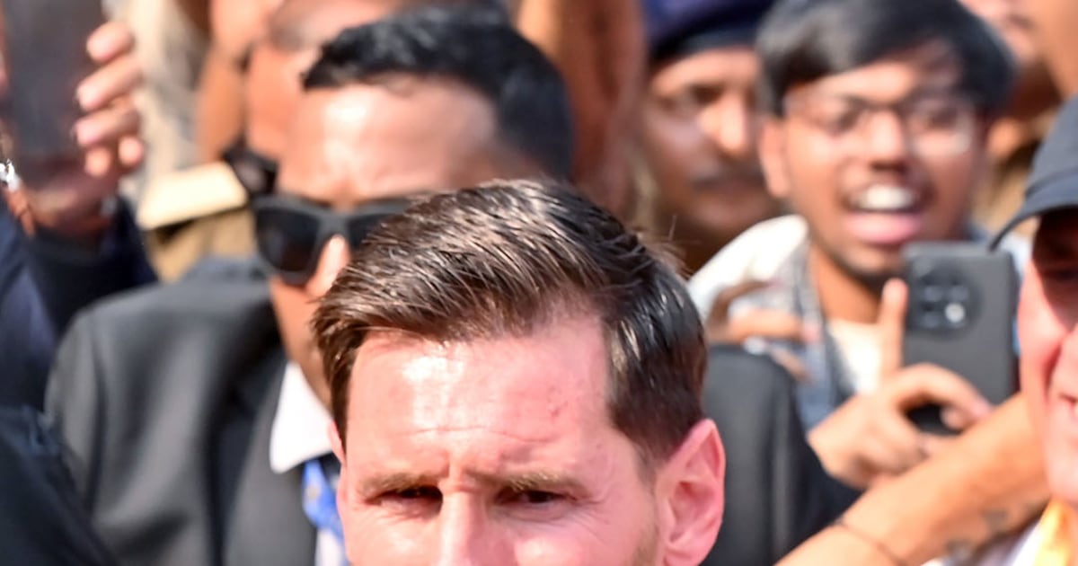 Offended followers invade area in India after Messi look