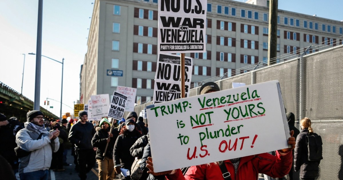Protesters gather outside detention center where Maduro is being held