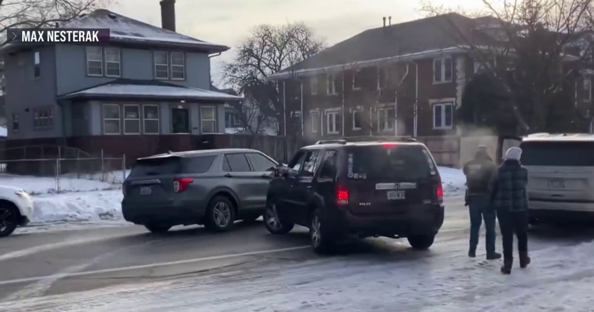 Protests and clashes grow following deadly ICE encounter