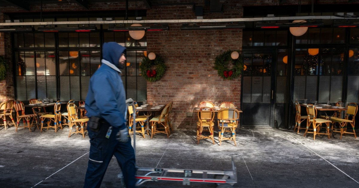 U.S. economy adds 50,000 jobs in December, unemployment rate at 4.4%