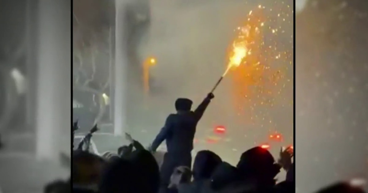 Massive protests in Iran as regime tries to retain control