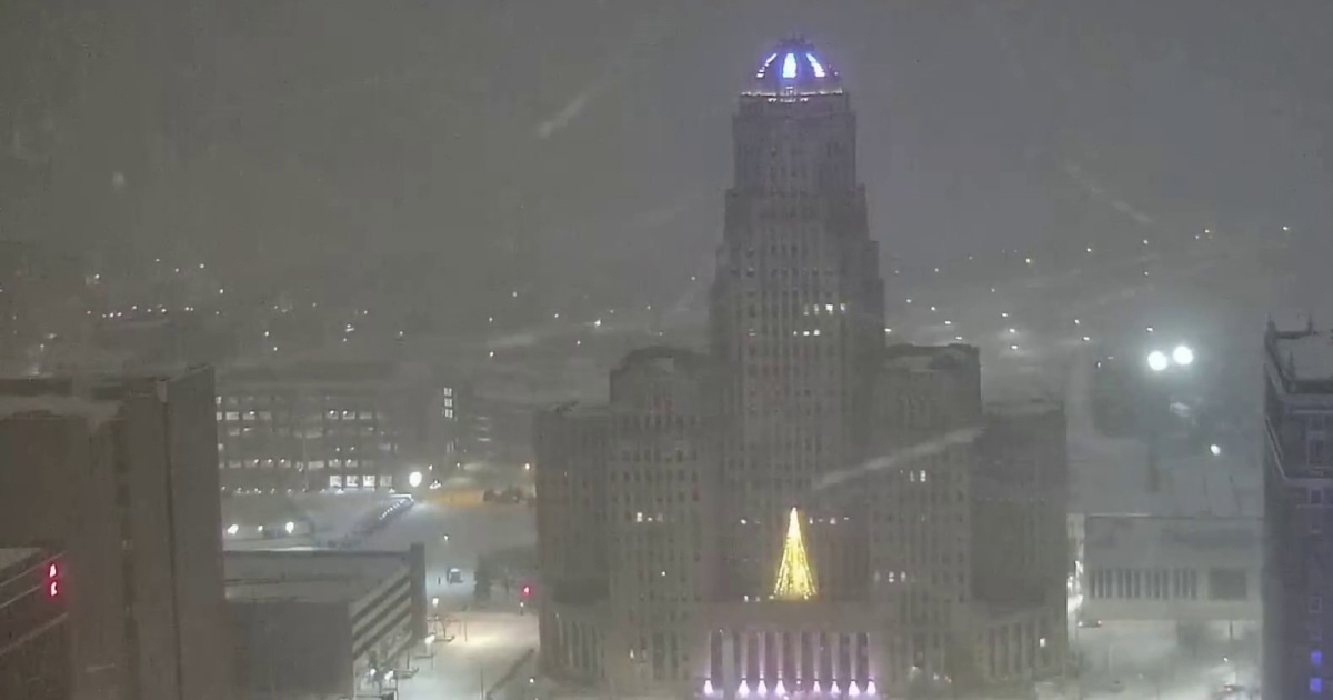 Seven dead as 185 million face winter alerts in central, eastern U.S. states