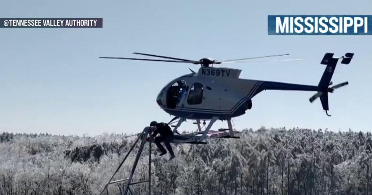 Race to restore power in freezing South