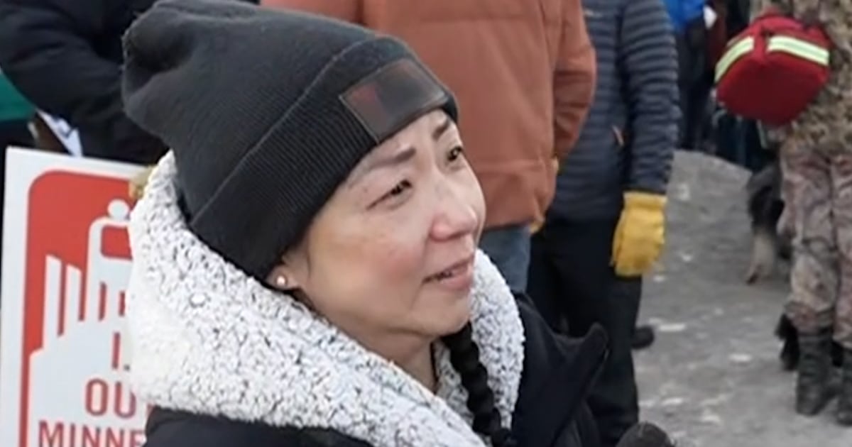 Minneapolis resident reacts to the shooting of Alex Pretti