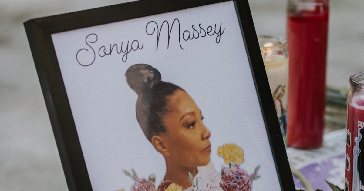 Former sheriff's deputy sentenced for Massey murder