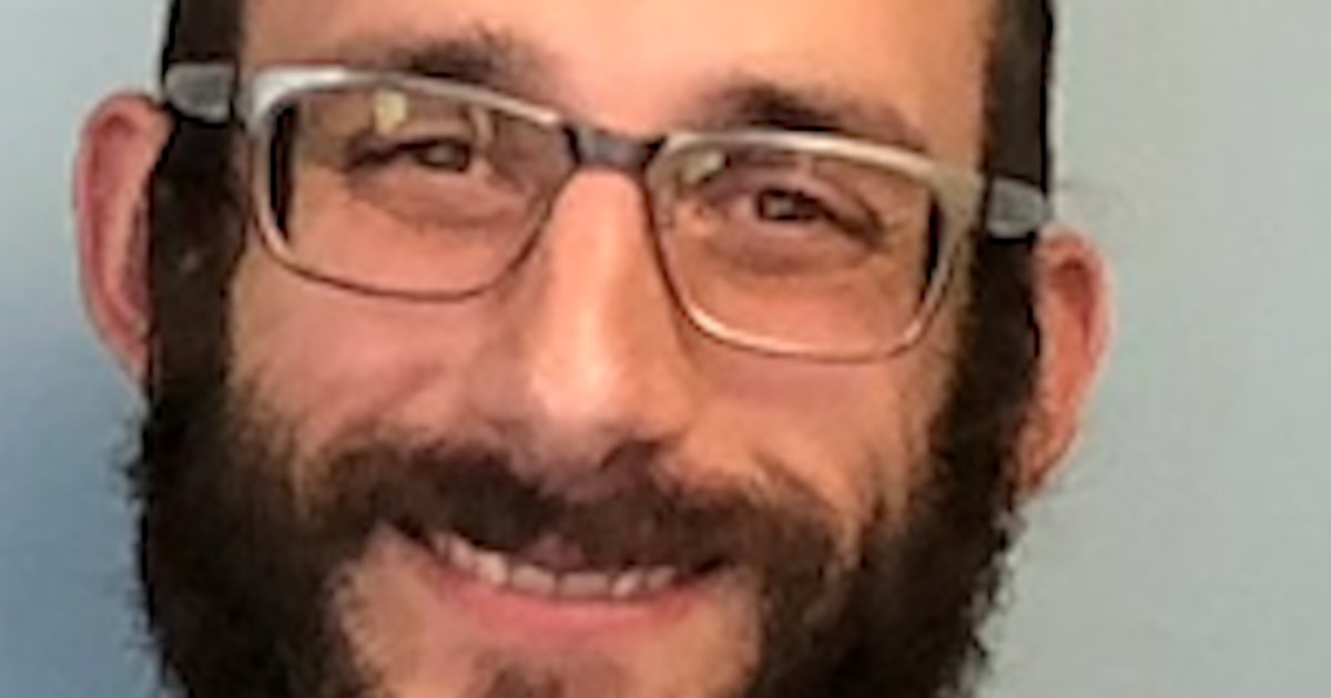 Parents of Alex Pretti say he 'loved his country"