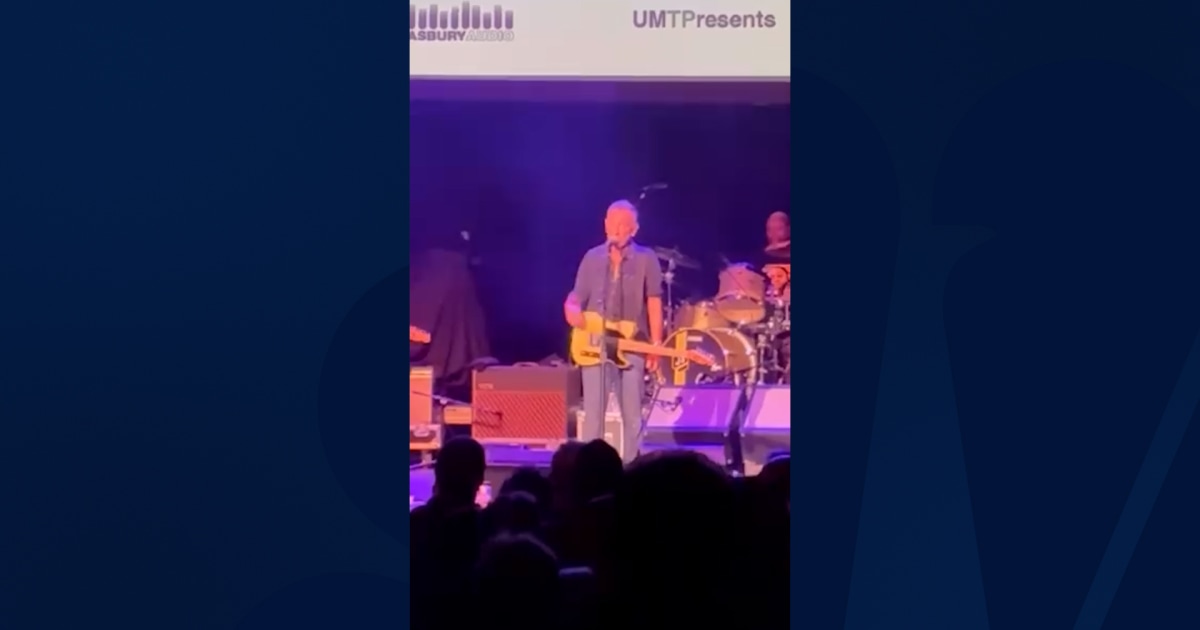 Bruce Springsteen dedicates song to Renee Good, criticizes ICE in N.J. performance