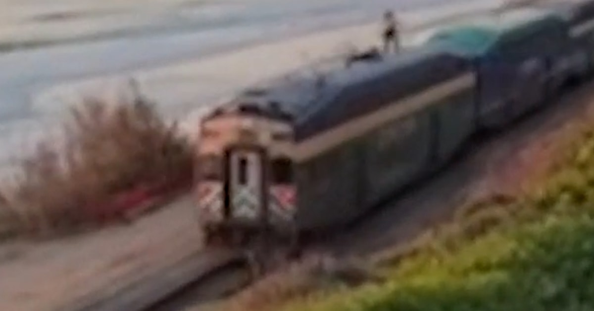 Des adolescents arrêtés après qu&rsquo;une vidéo de « surf sur train » soit devenue virale