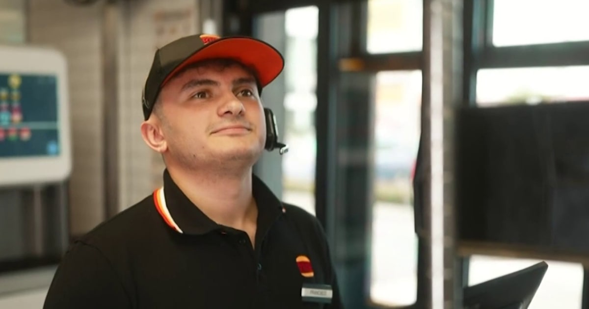 Burger King's new AI chatbot to help employees with operations, improve ‘friendliness’ - NBC News