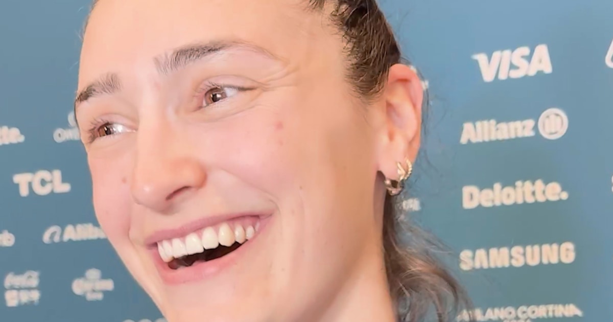 U.S. girls’s hockey celebrates gold medal win