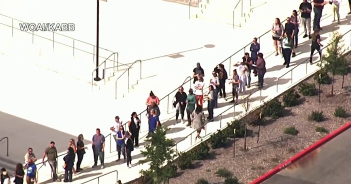 Student shoots teacher at Texas high school