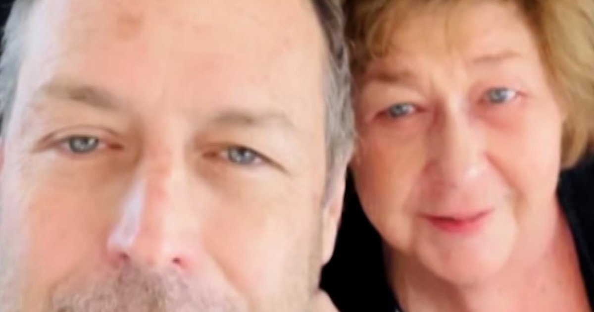 Savannah Guthrie speaks about her family's bond