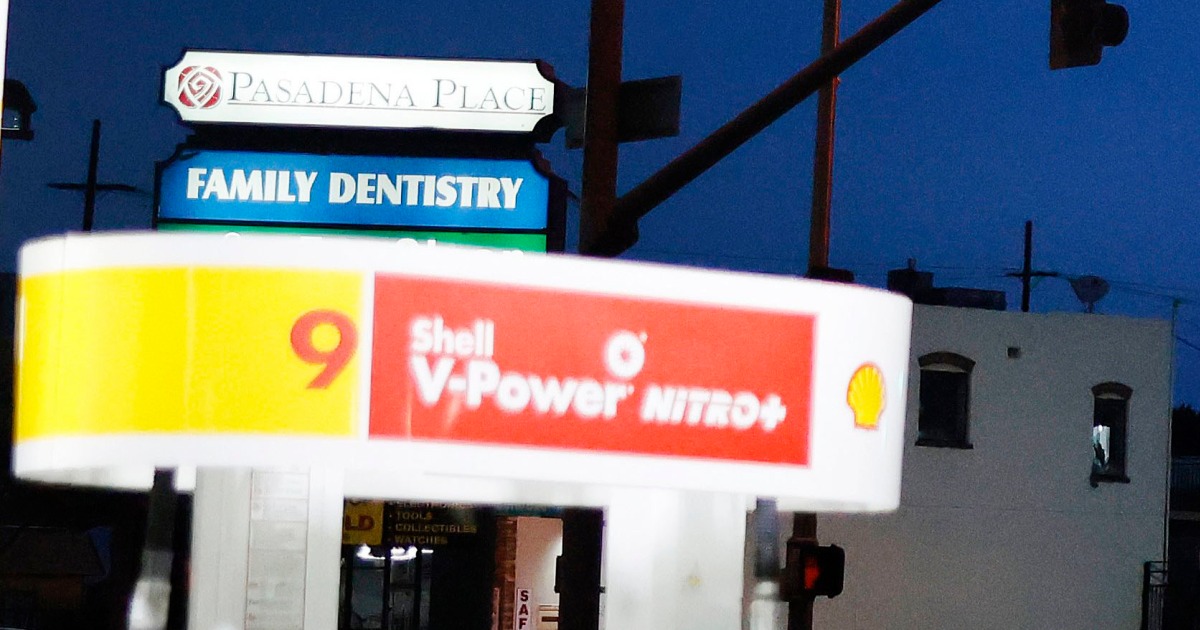 Gas prices rise above $4 a gallon amid Iran war