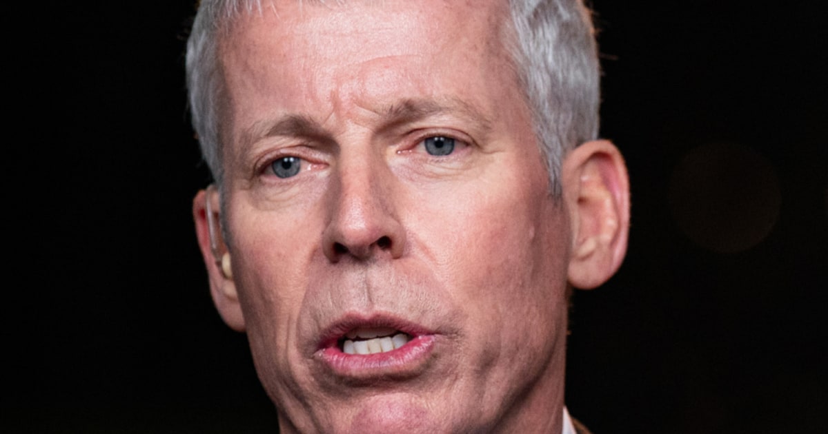 Energy secretary: Strait of Hormuz not safe for shipping