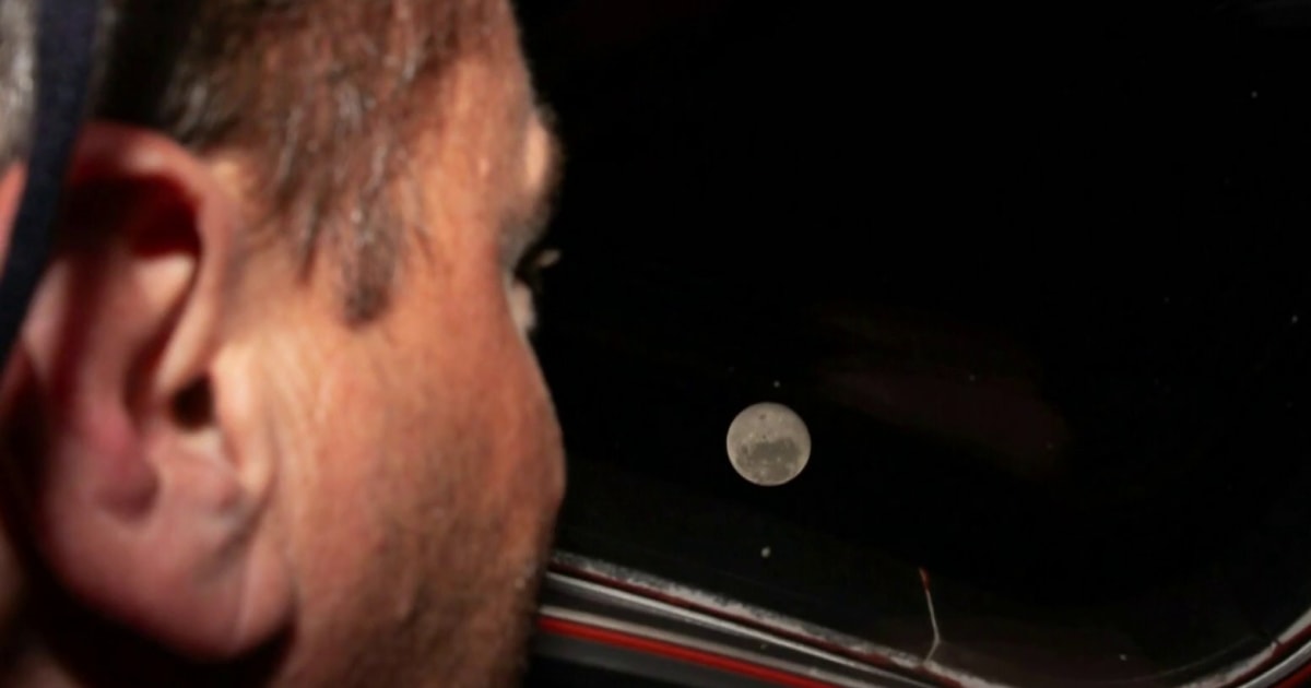 Historic mission over far side of the moon