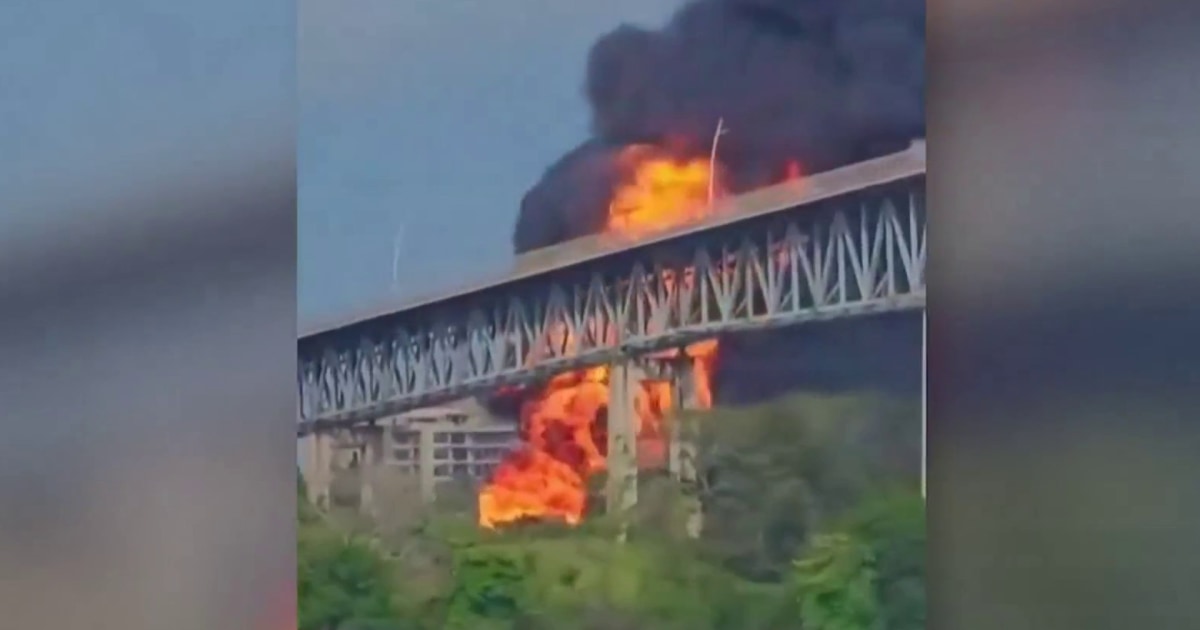Deadly explosion rocks Panama Canal bridge