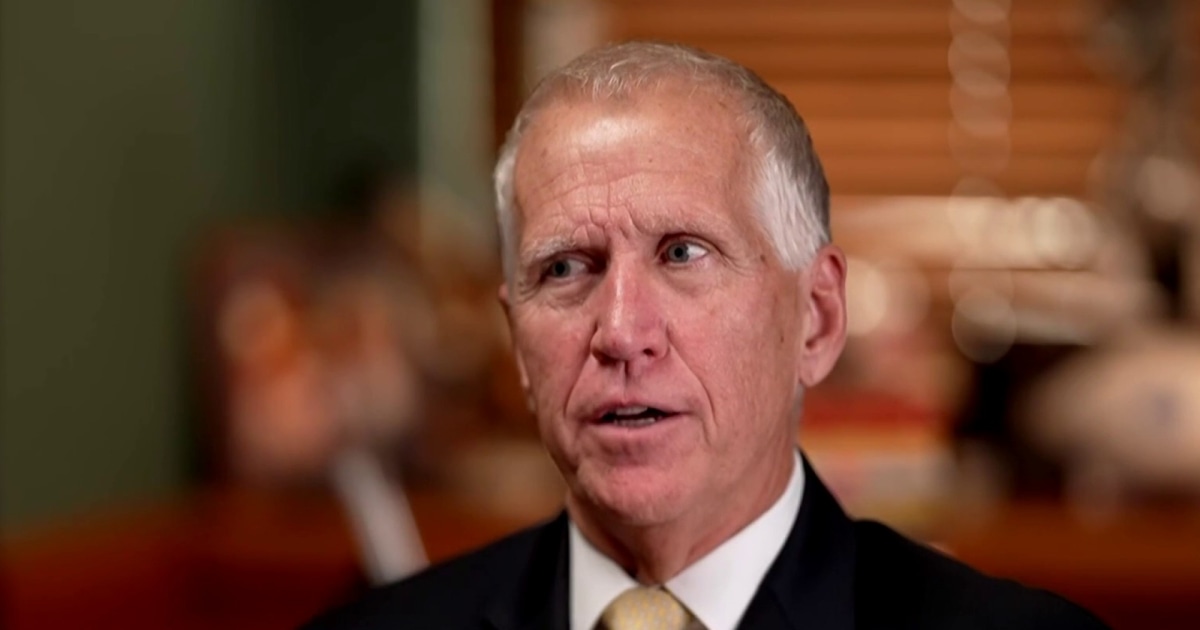 Thom Tillis opens up on which Cabinet secretaries are giving Trump bad advice