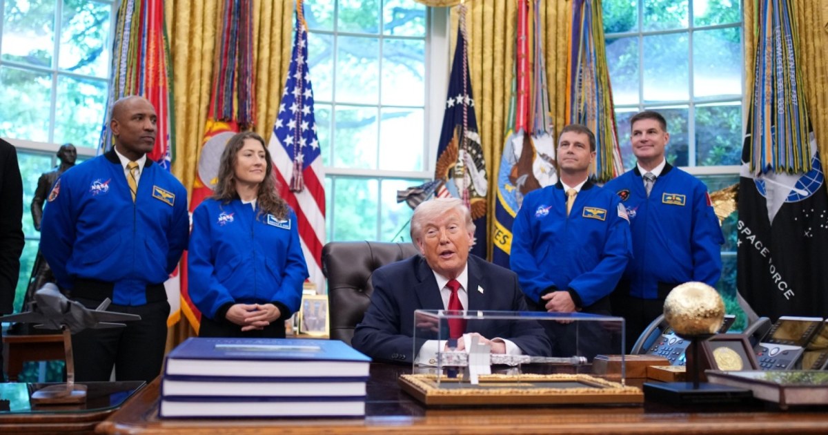 Trump meets with Artemis II crew after historic mission