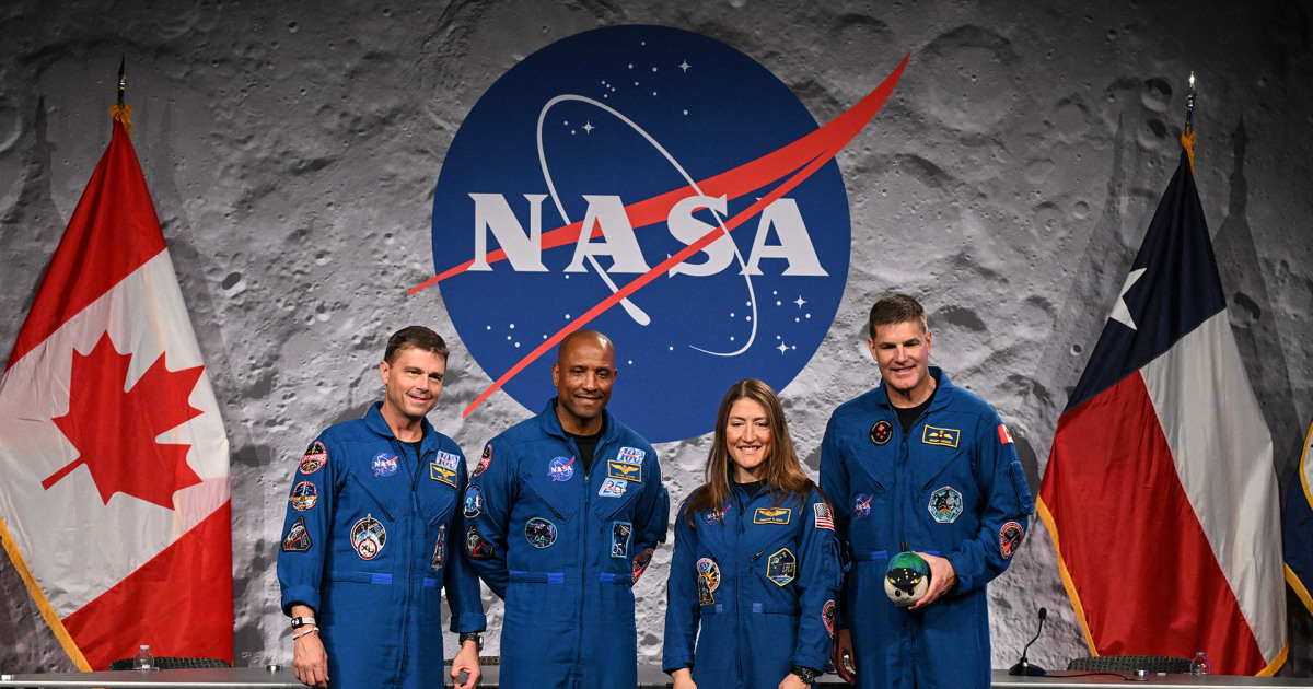 Trump Hosts Artemis Ii Crew At White House - Beritaja