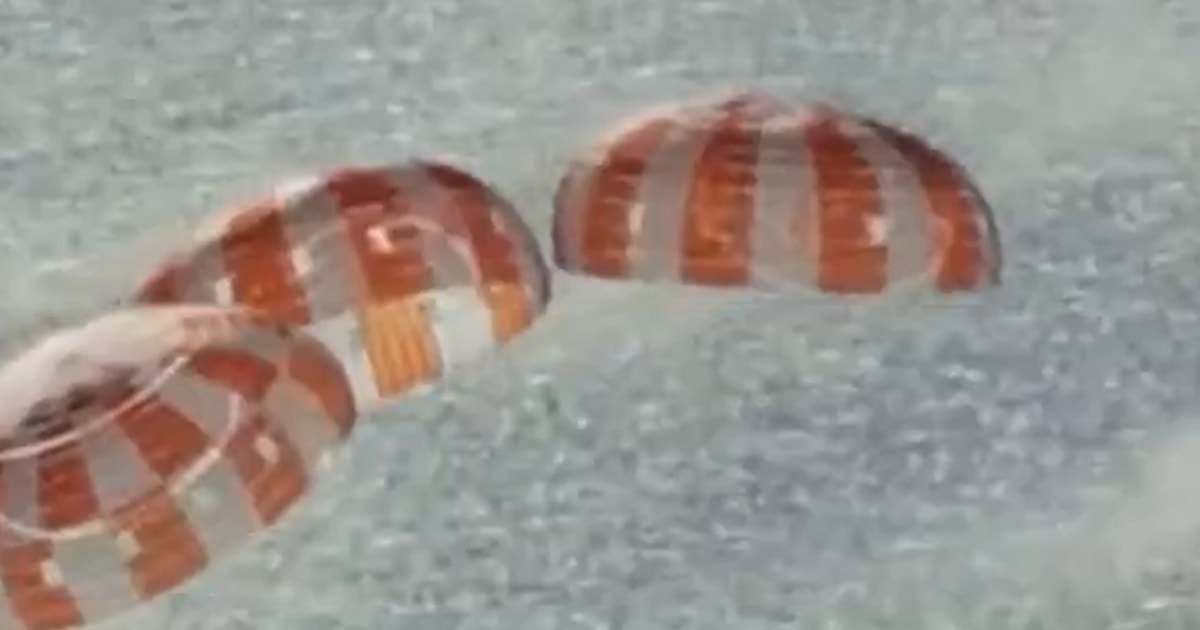 Orion capsule successfully deploys parachutes