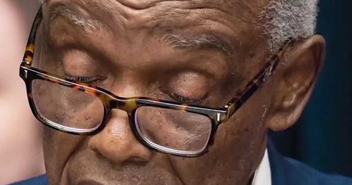 Rep. David Scott Dies At 80