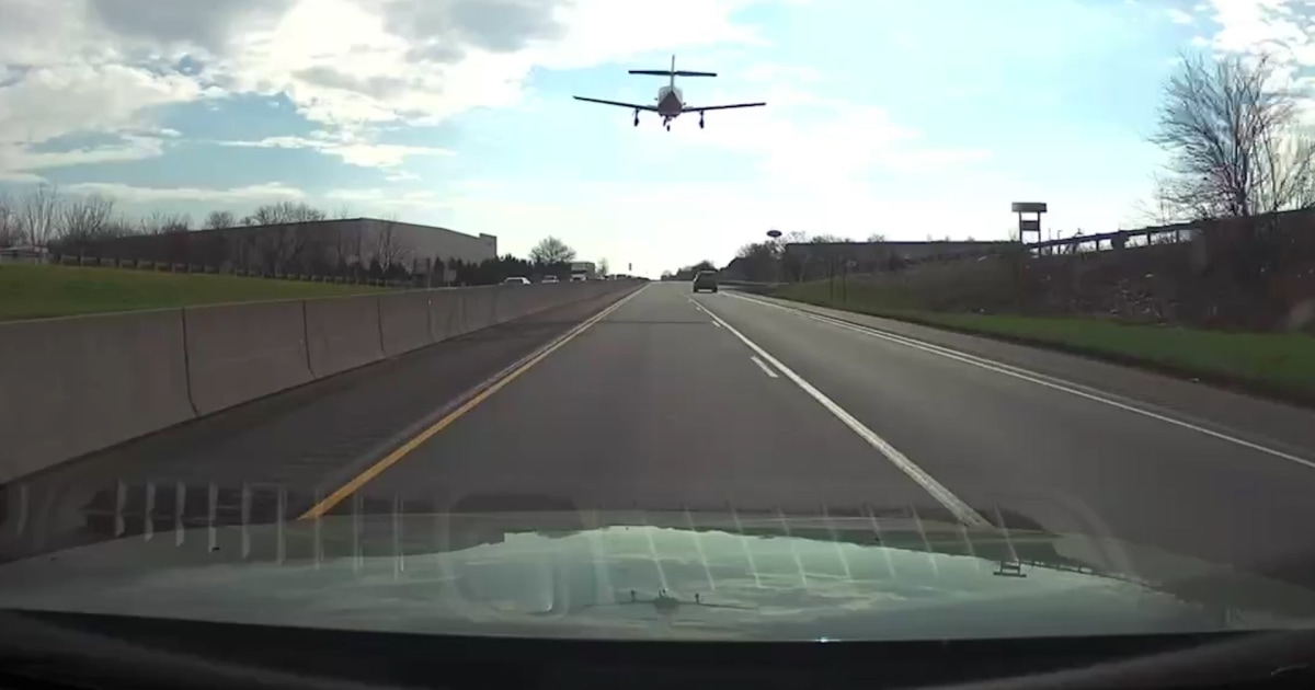 Small plane makes emergency landing on Pennsylvania highway