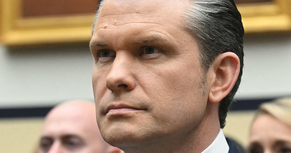 Hegseth Criticizes 'defeatist' Comments About Iran War