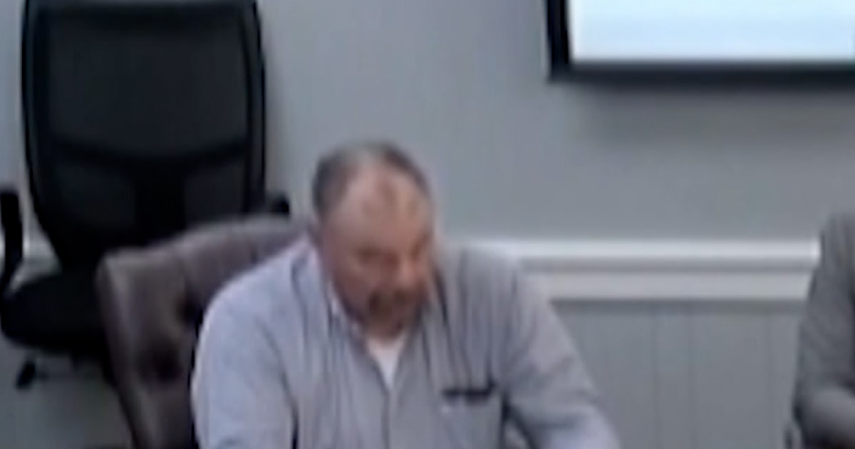 School Board Member Censured For Calling Student 'hot'