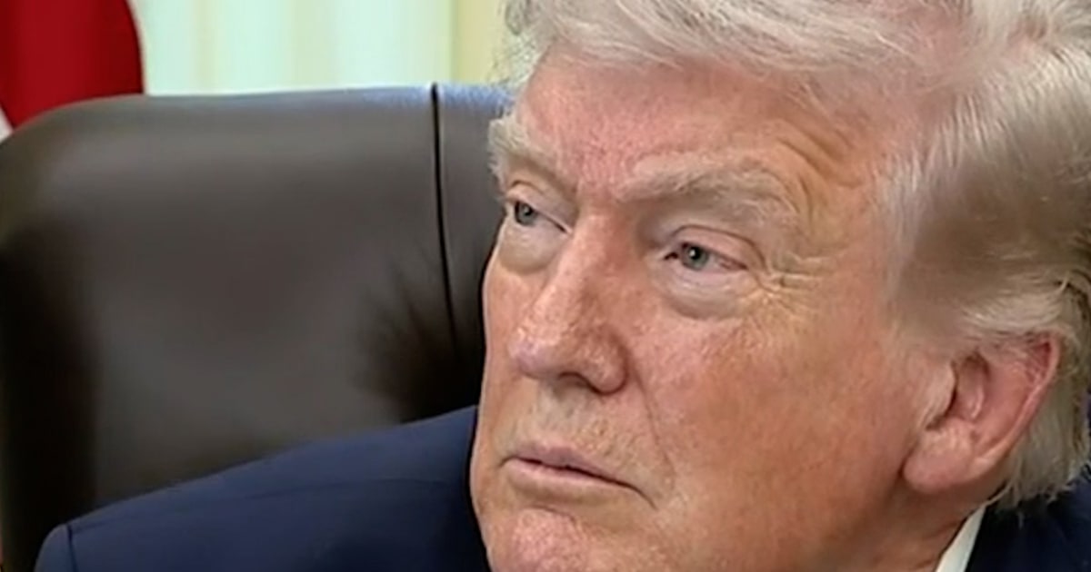 Trump to attend Supreme Court hearing on citizenship