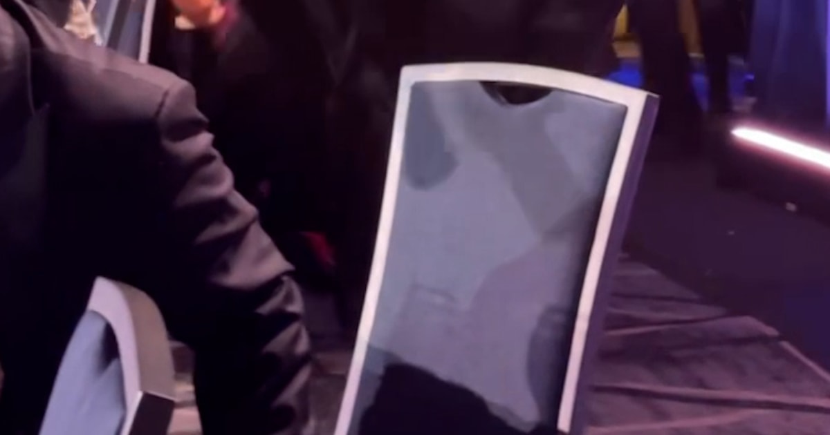 Trump, Vance Rushed Off Stage At Correspondents' Dinner