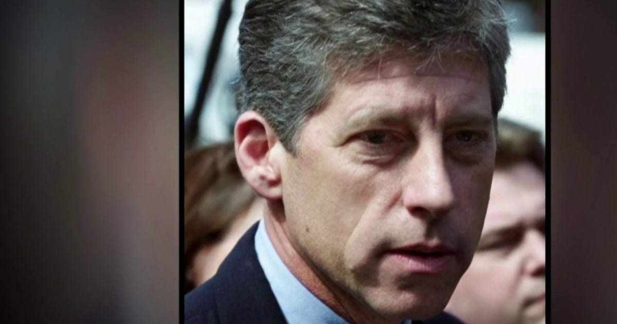 Ex-LAPD detective Mark Fuhrman dies at 74