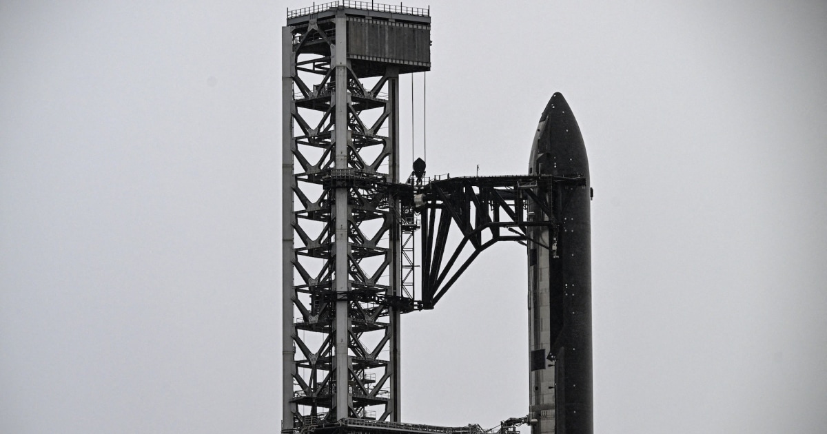 SpaceX scrubs Starship V3 rocket launch