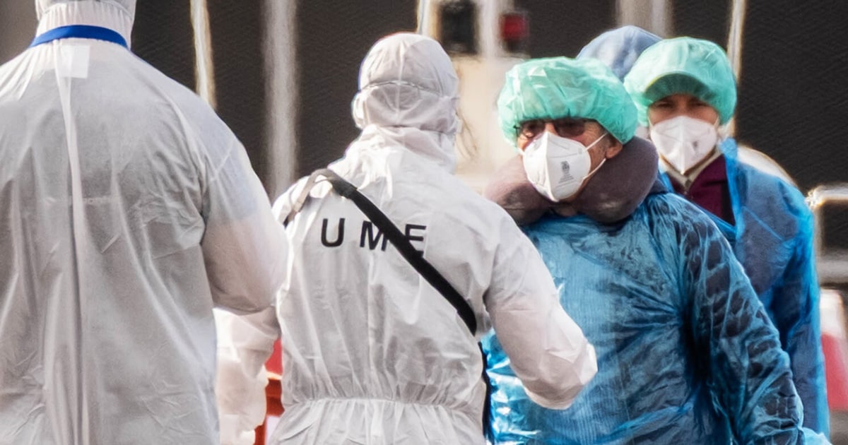 Passengers evacuated from hantavirus cruise ship - BERITAJA