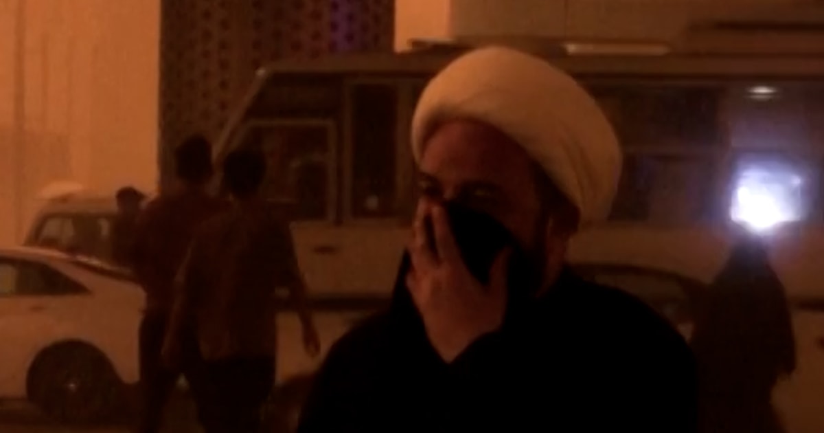 A dust storm hits Najaf, Iraq, impairing visibility. A dust storm hits Najaf, Iraq, impairing visibility.